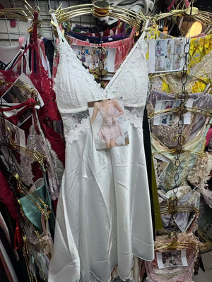 【泰国🇹🇭代购】 缎面性感连体睡衣  RM35.90 ONLY