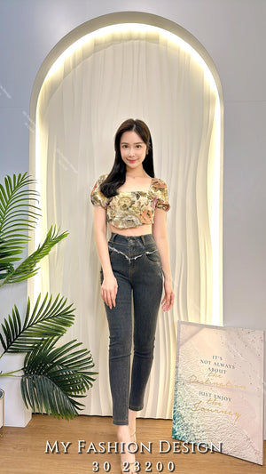 爆款新品🔥高品质气质款复古花花上衣 RM49 Only🌸（UT）