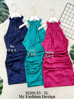 @🔥黑卡独家爆款🔥高品质cut in款修身连体裙 RM99 Only🌸 （2-I4）