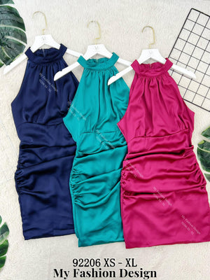 @🔥黑卡独家爆款🔥高品质cut in款修身连体裙 RM99 Only🌸 （2-I4）