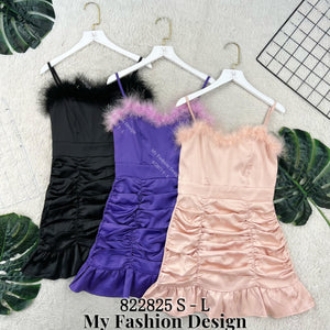 爆款新品🔥高品质吊带款缎面连体裙 RM109 Only🌸（2-M4）