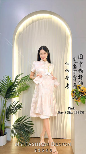 爆款新品🔥 高品质提花女童旗袍连体裙 RM89 Only🌸（2-T3）