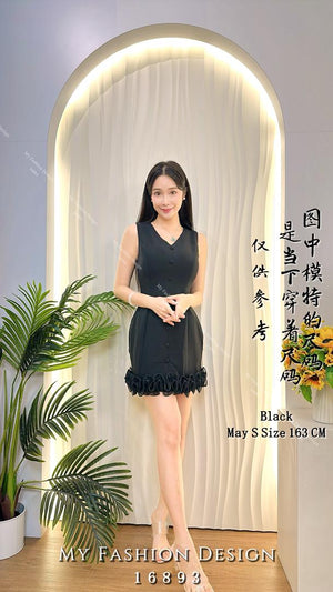 爆款新品🔥 高品质修身花边连体裙 RM99 Only🌸(2-E2)