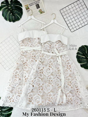 爆款新品🔥高品质吊带款重工钩花连体长裙 RM169 Only🌸 （原价 RM199 ）