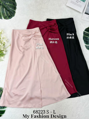 🔥新品抢先上架🔥高品质高腰缎面长裙 RM59 Only🌸 （原价 RM79 ）(1-J3)