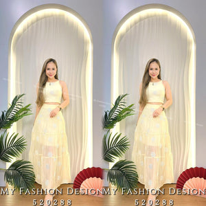 🔥爆款新品🔥高品质气质绣花款套装 上衣 ➕ 长裙 RM105 Only🌸（1-O4）