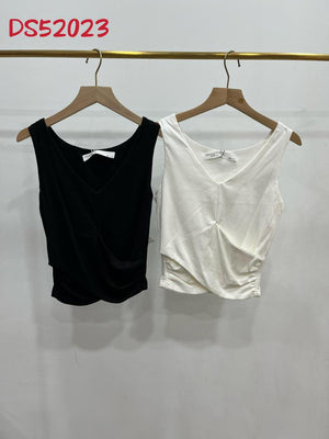 【补现货】🔥爆款新品🔥DD家 无袖 上衣  RM29.00 Only🌸