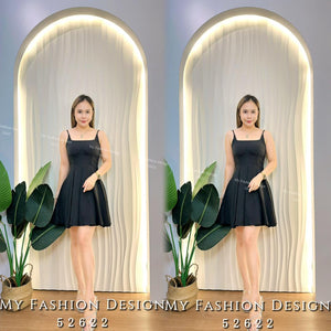 🔥爆款新品🔥高品质吊带款收腰连体裙 RM80.75 Only🌸 （原价 RM95 ）（1-J2）