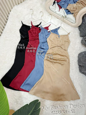 黑卡独家爆款❤🔥高品质吊带款SATIN连体裙 RM109 Only🌸（1-F3）