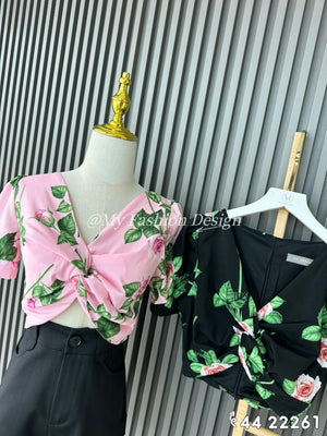 爆款新品❤️‍🔥 高品质气质款花花时装上衣 RM49 Only 🌸（3-A3）