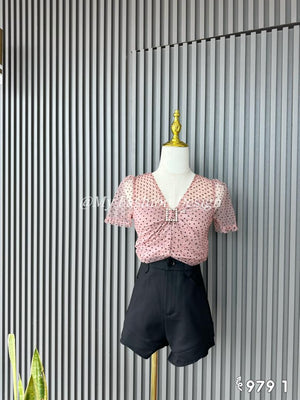 独家爆款❤️‍🔥 高品质气质网纱波点上衣 RM52 Only🔥（3-V3）