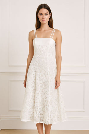 爆款新品🔥高品质吊带款重工钩花连体长裙 RM169 Only🌸 （原价 RM199 ）