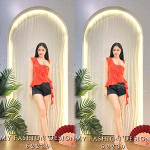 🔥爆款新品🔥高品质吊带款时装上衣 RM39.90 Only🌸 （原价 RM65 ）（1-Q4）