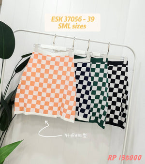 【补现货】🛍️爆款新品🛍️高品质高腰针织短裙 RM9.90 Only🌸（原价 RM39.00）